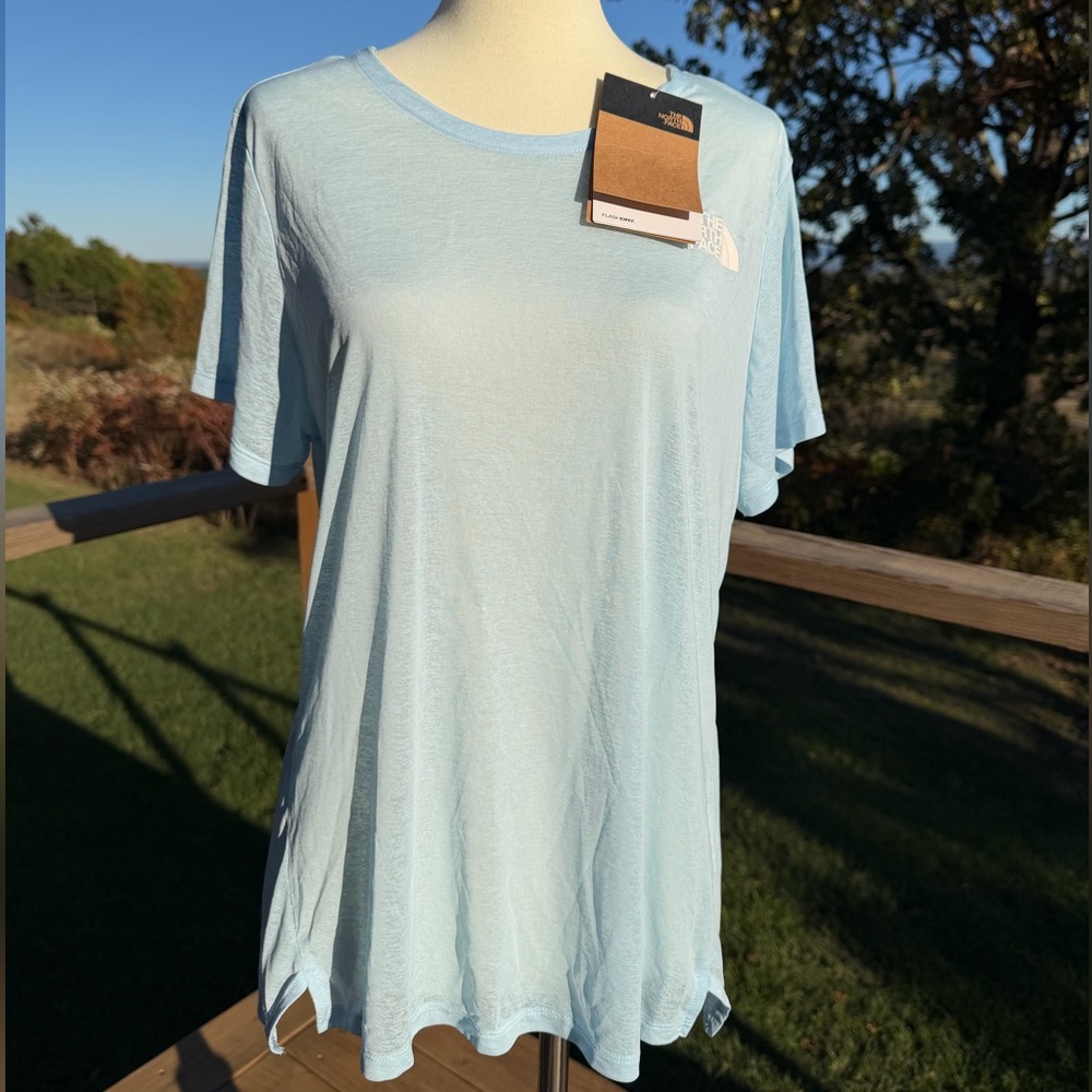 NWT The North Face Sunriser Beta Blue Standard Fit Flash Dry Short Sleeve Size L